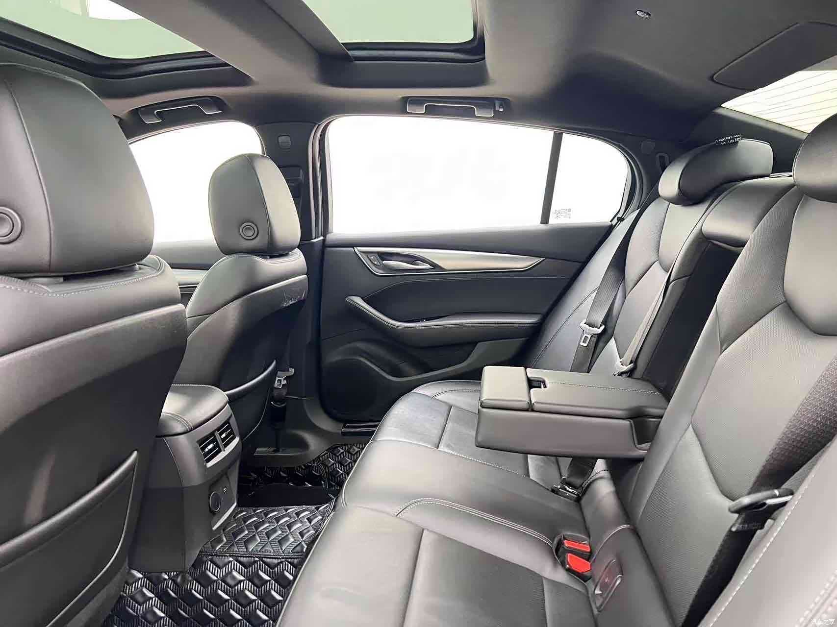 Cadillac CT5, 2023 10