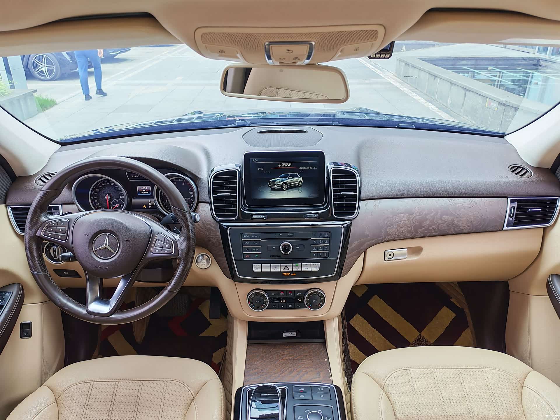 Mercedes-Benz GLE, 2016 22
