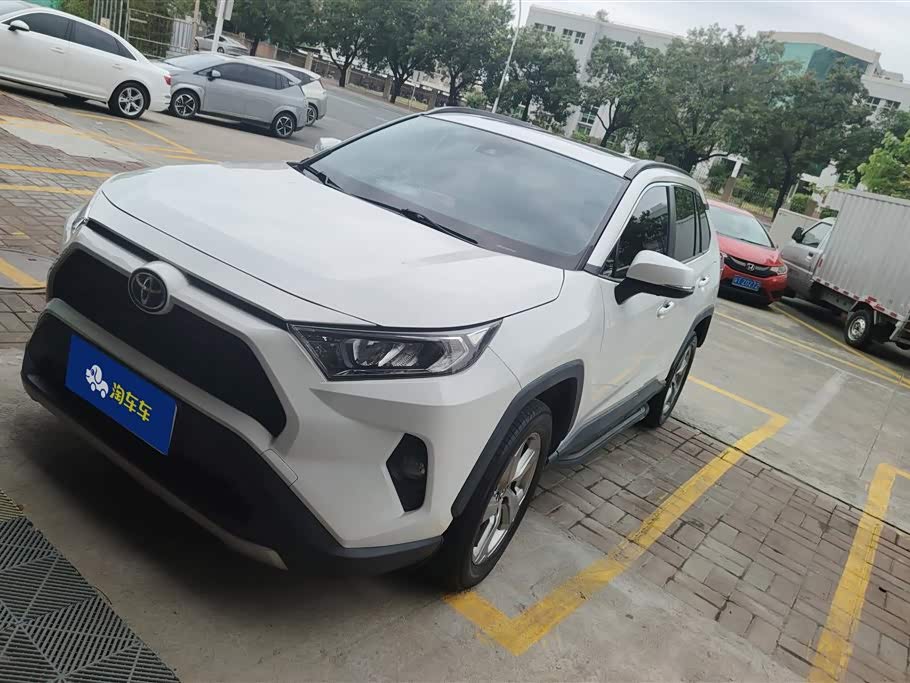 Toyota RAV4 Rongfang