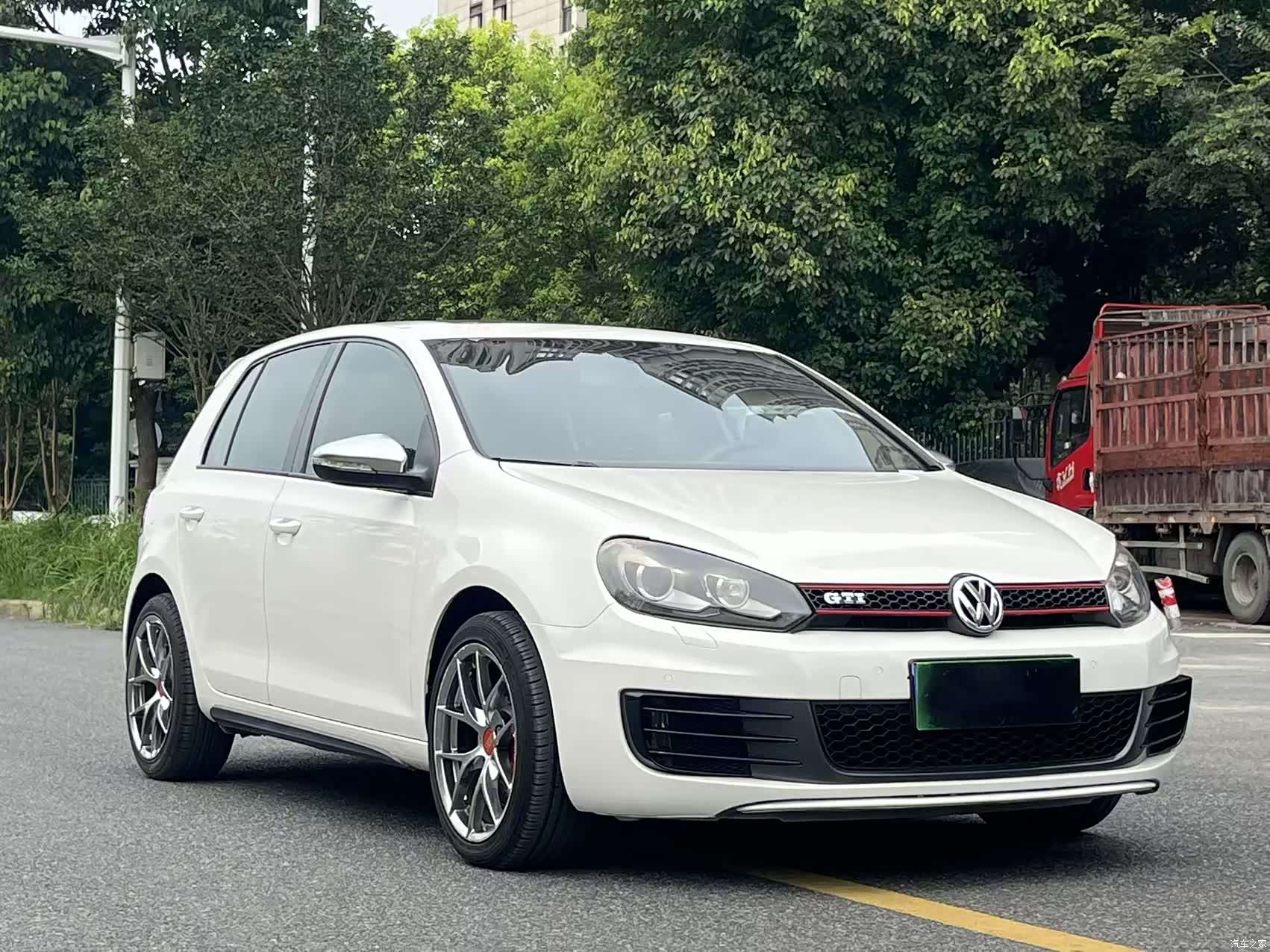 Volkswagen Golf, 2010 3