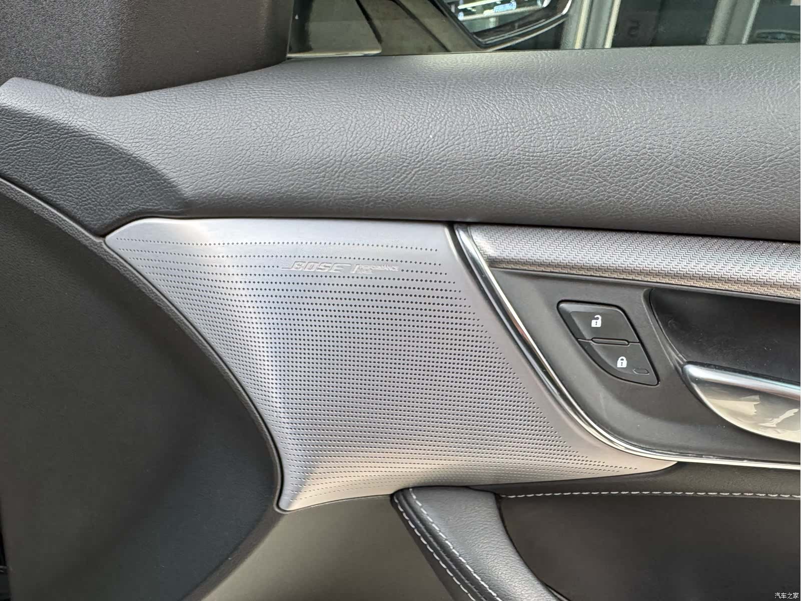 Cadillac CT5, 2022 28