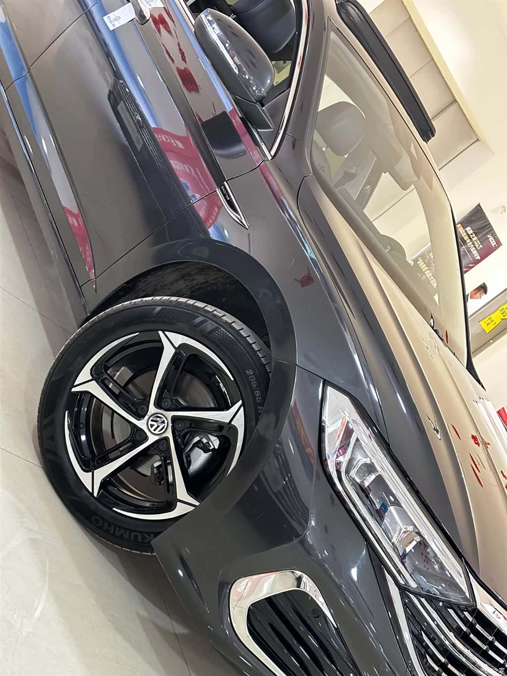 Volkswagen Sagitar, 2025 26