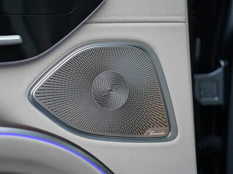 Mercedes-Benz EQS SUV