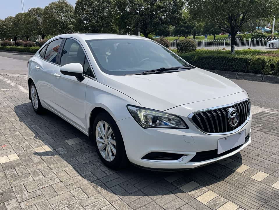 Dongfeng Enshi Car