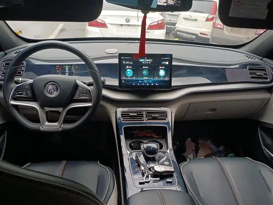 BYD Qin Yuan BYD Qin Yuan