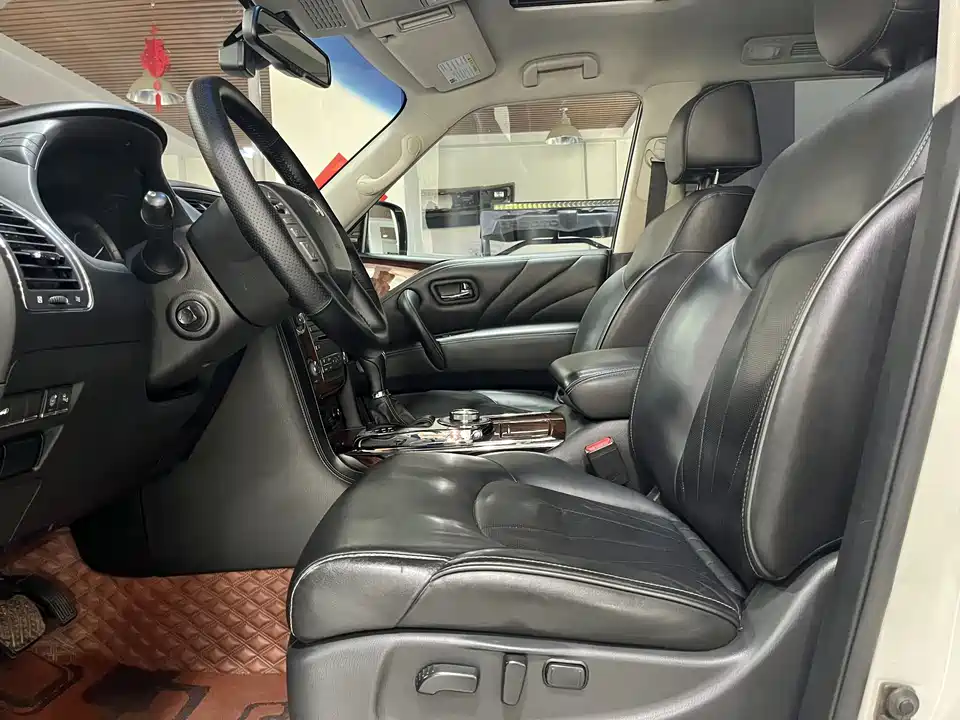 Infiniti QX80