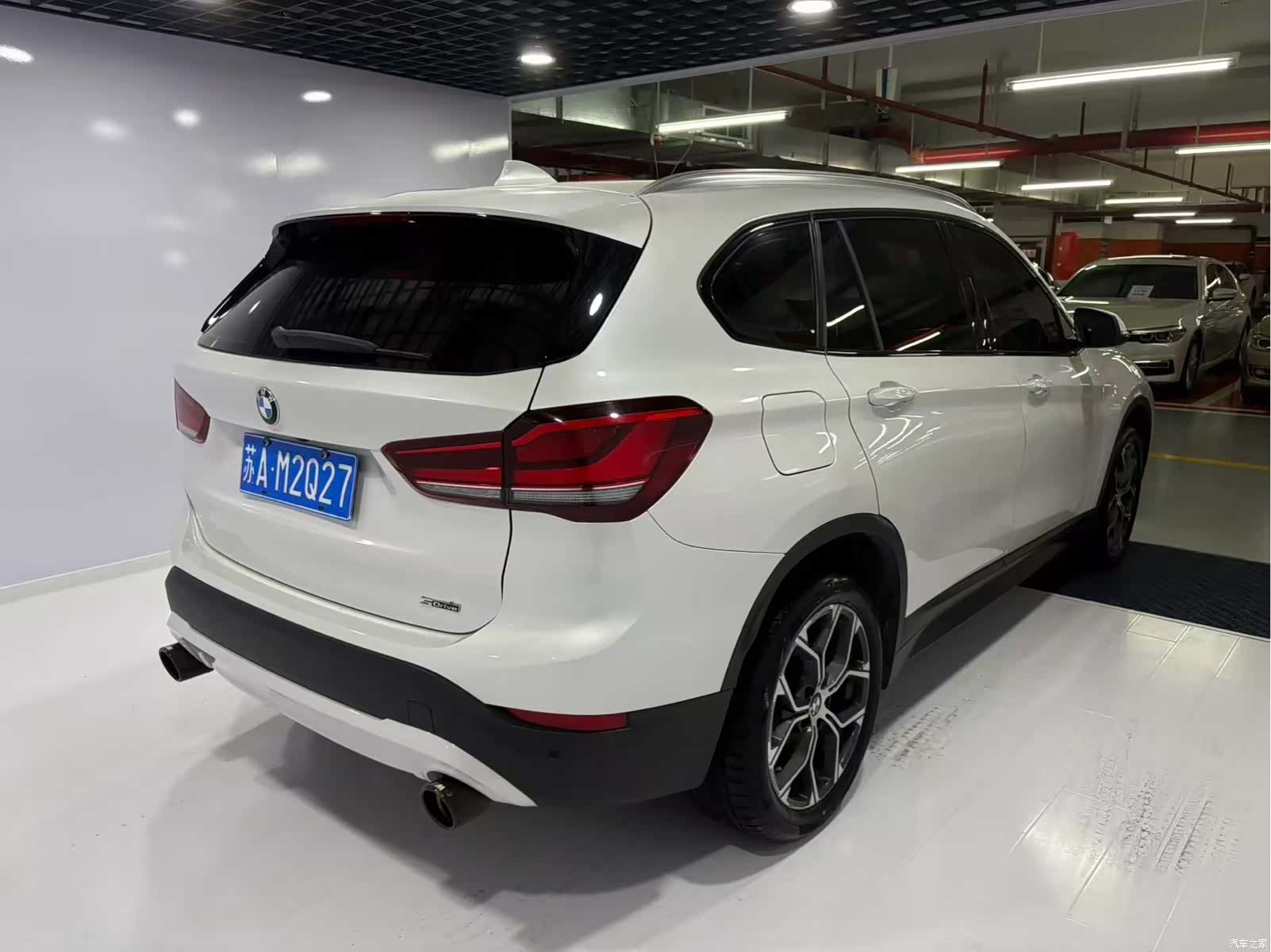 BMW X1, 2022 все фото