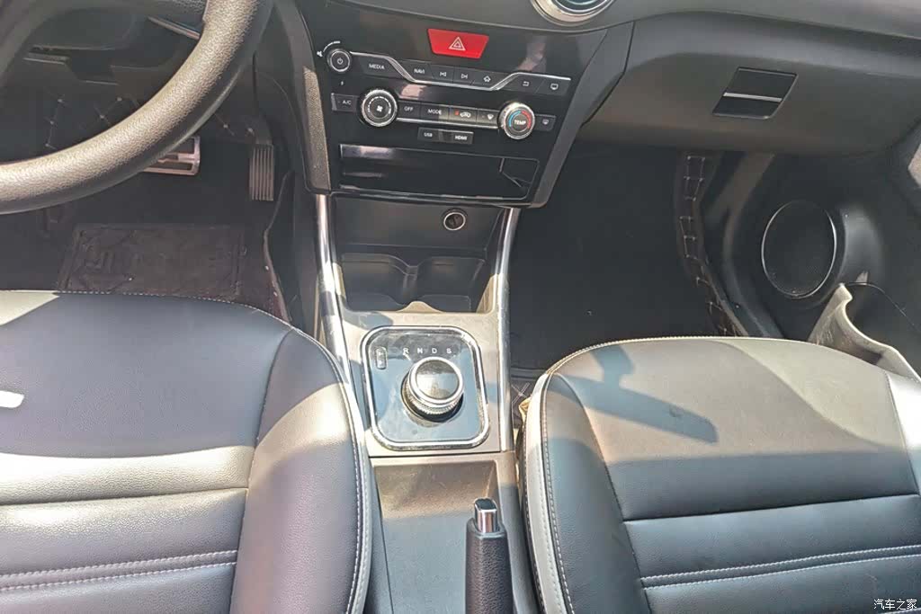 BAIC EC5, 2020 16