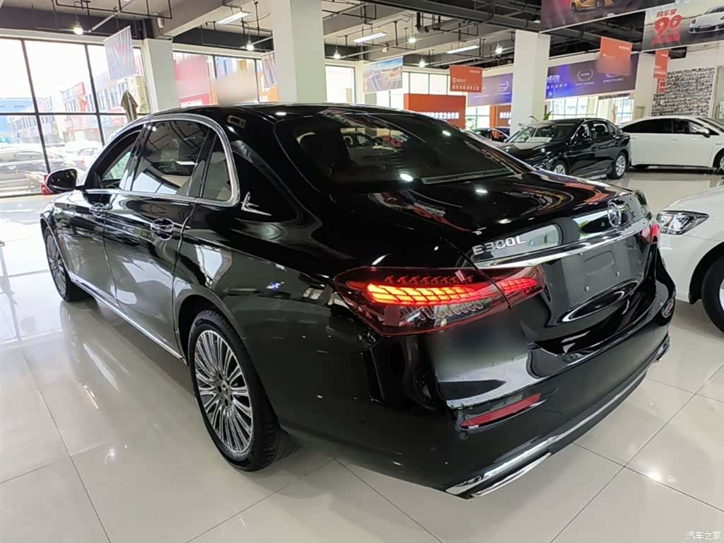 Mercedes-Benz E-Class, 2023 все фото