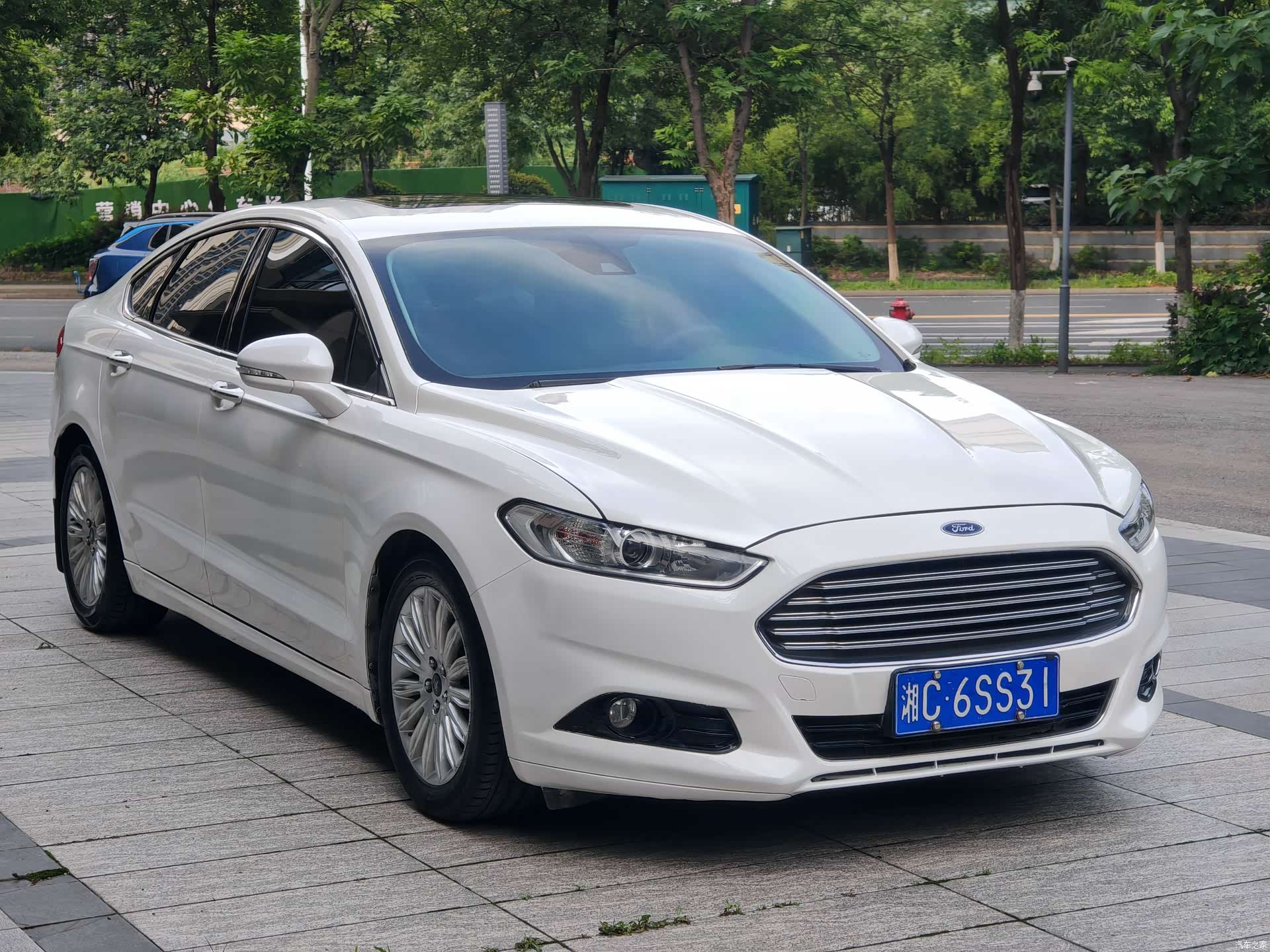 Ford Mondeo, 2015 3