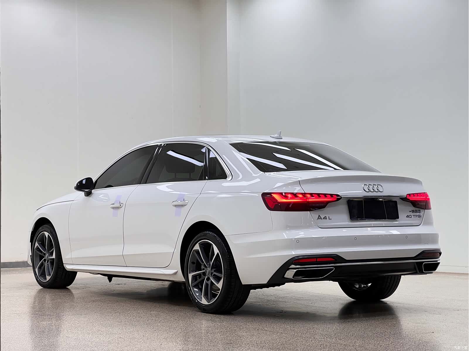 Audi A4L, 2020 9