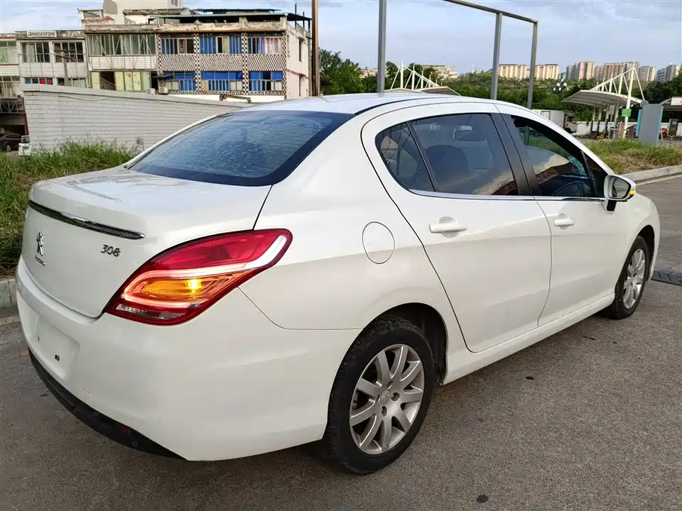 Peugeot 308