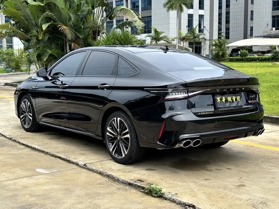 Chery Arrizo 8