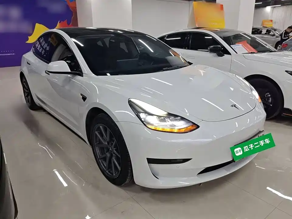 Tesla Model 3 Tesla Model 3