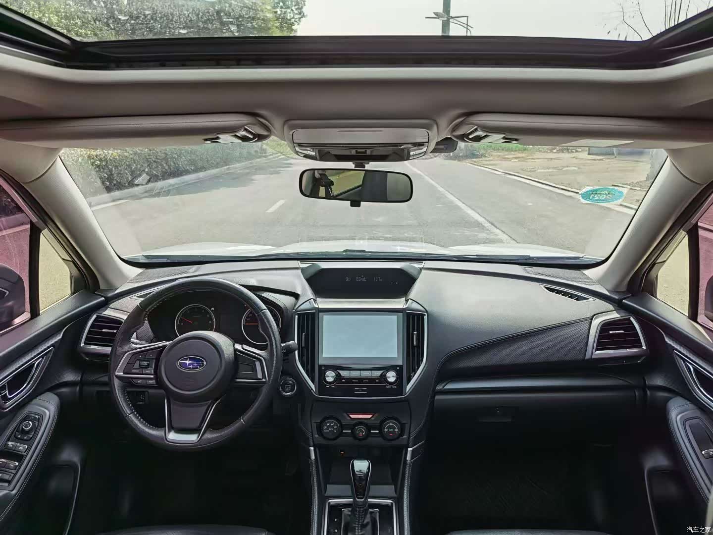 Subaru Forester, 2018 все фото