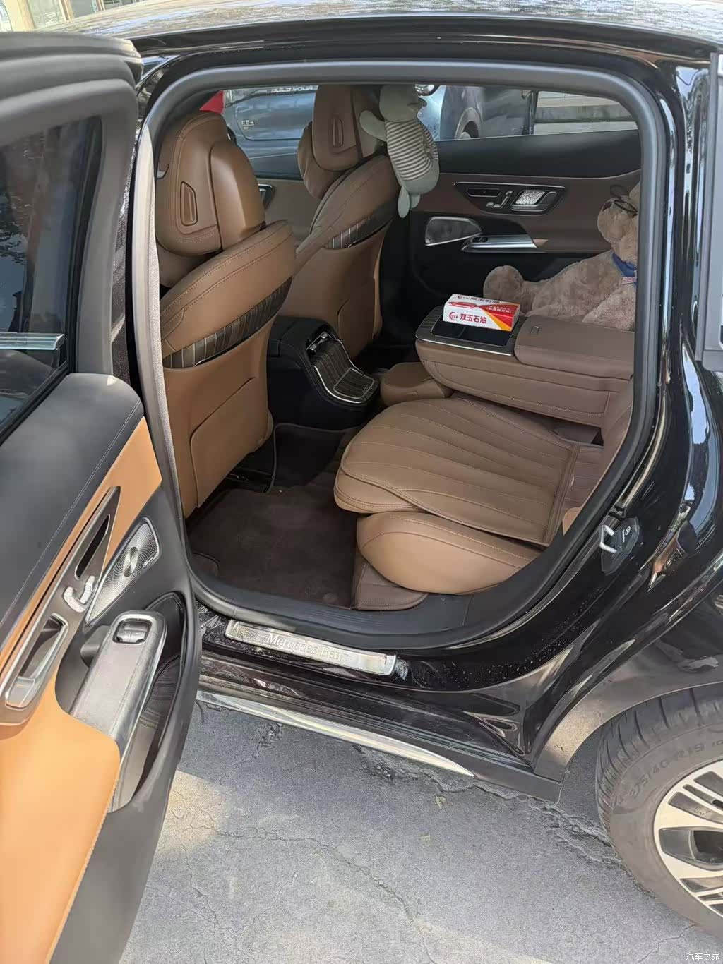 Mercedes-Benz E-Class, 2025 8