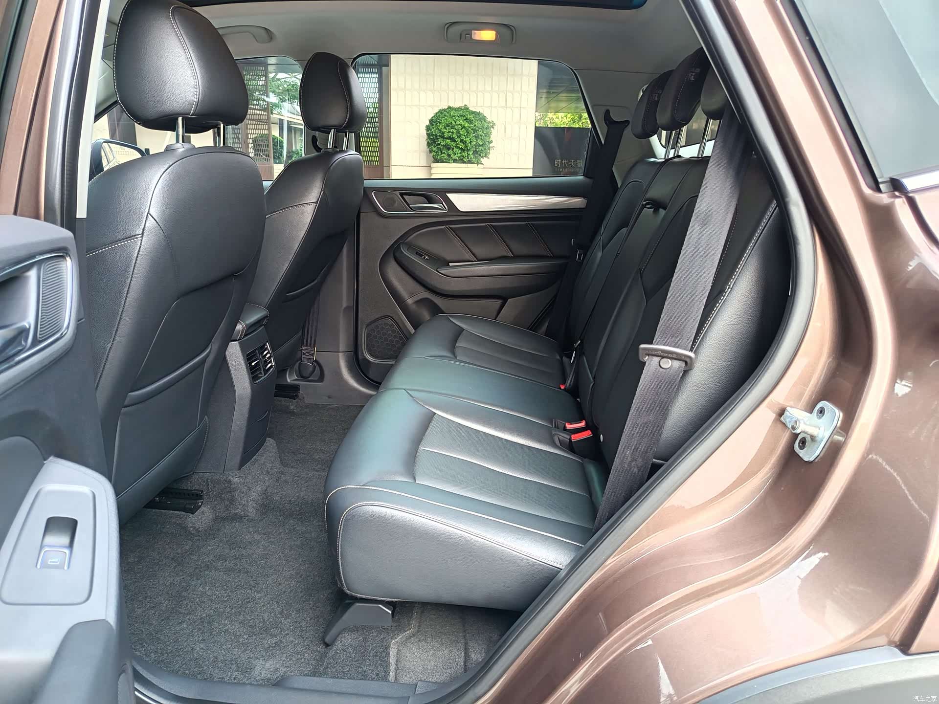Roewe RX5, 2016 6