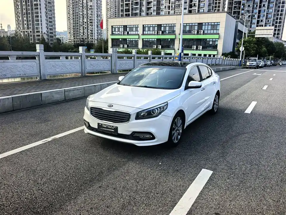 Kia K4
