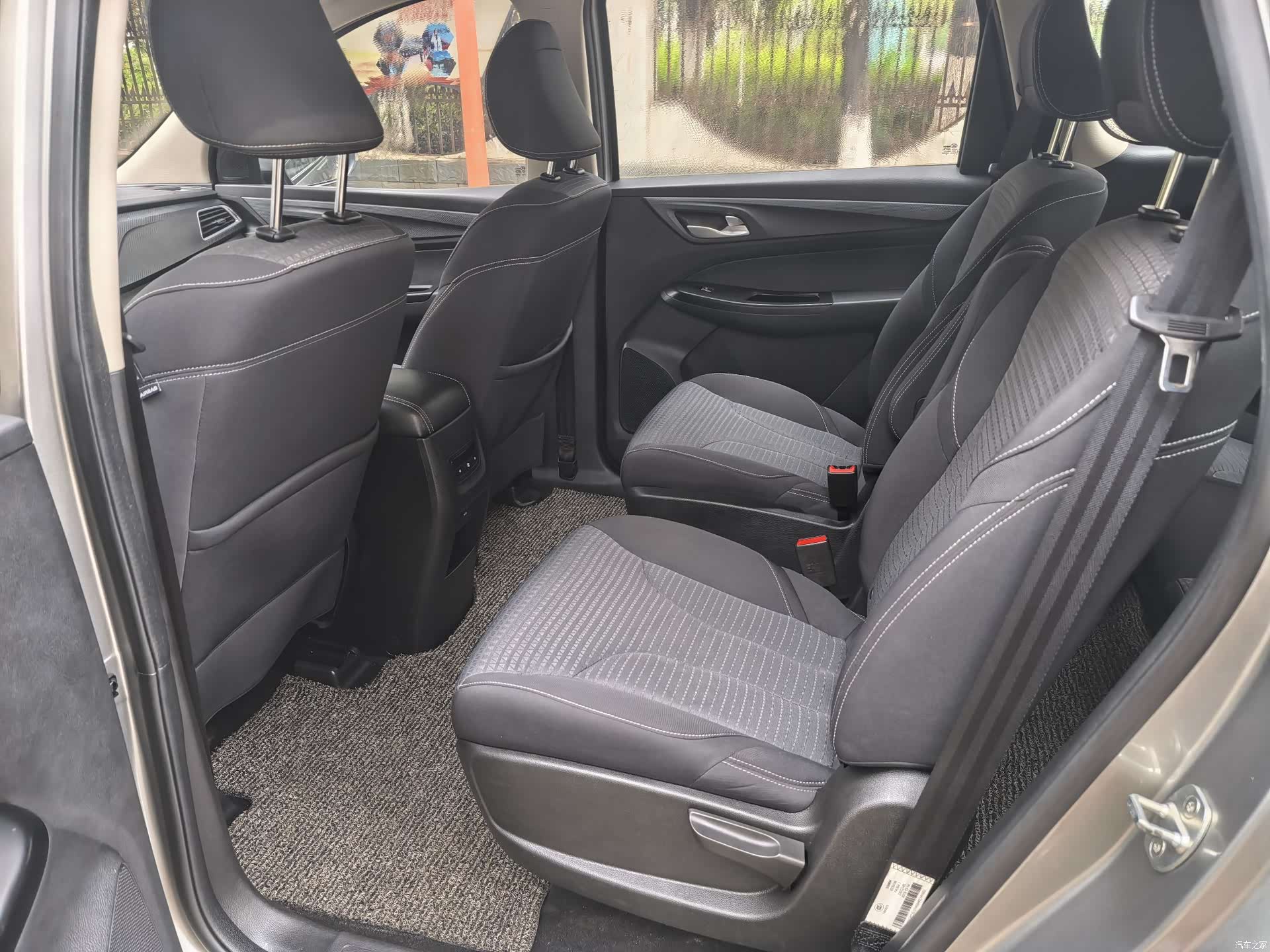 Wuling 730, 2020 8