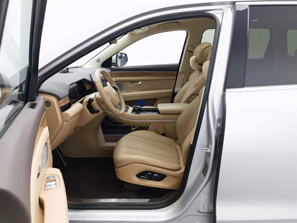 AITO Ask the world M7