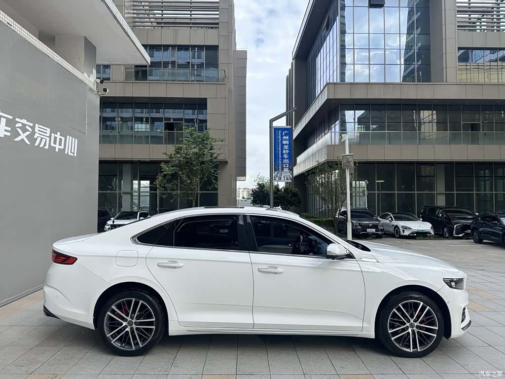 Geely Preface, 2022 3