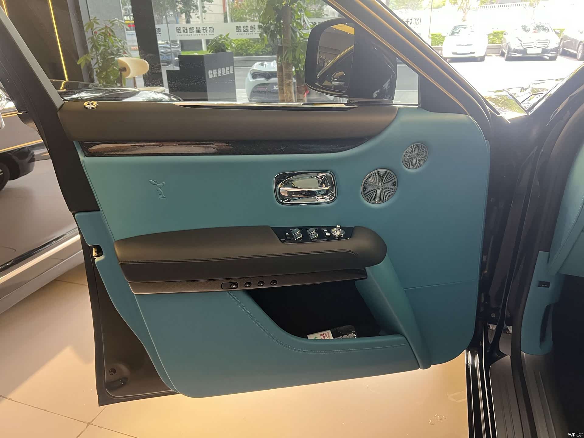 Rolls-Royce Ghost, 2011 22