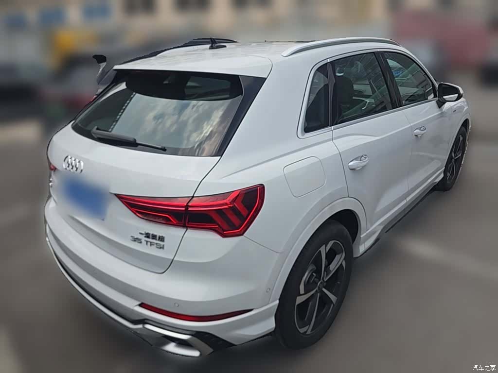 Audi Q3, 2025 12
