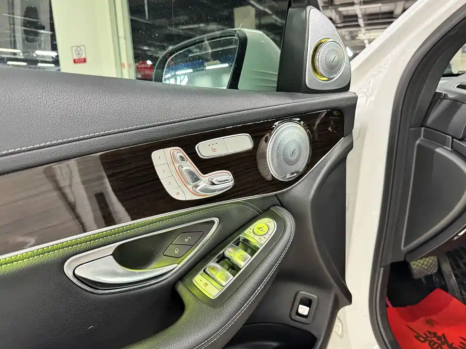 Mercedes-Benz GLC Mercedes-Benz GLC