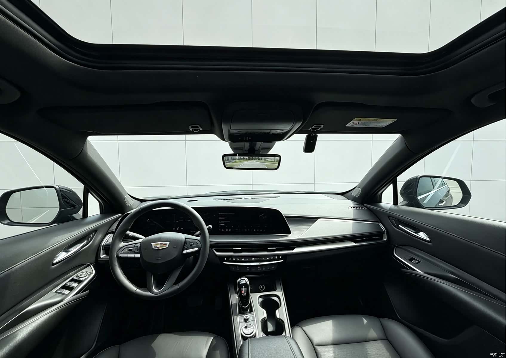 Cadillac XT4, 2023 7