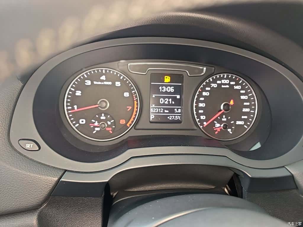 Audi Q3, 2018 12
