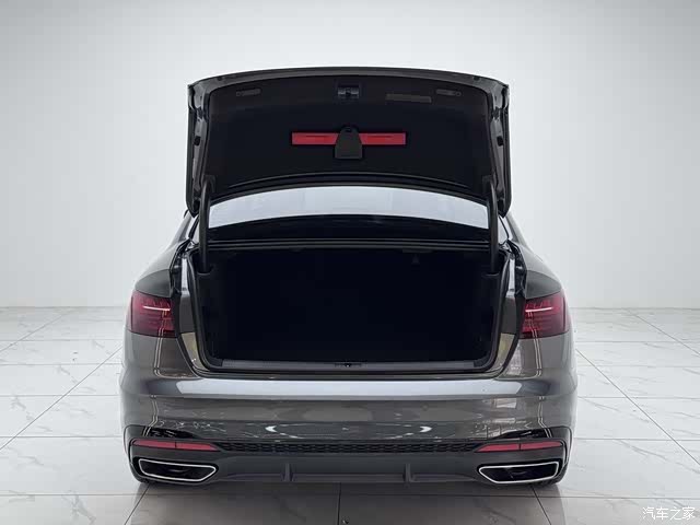 Audi A4L, 2022 4