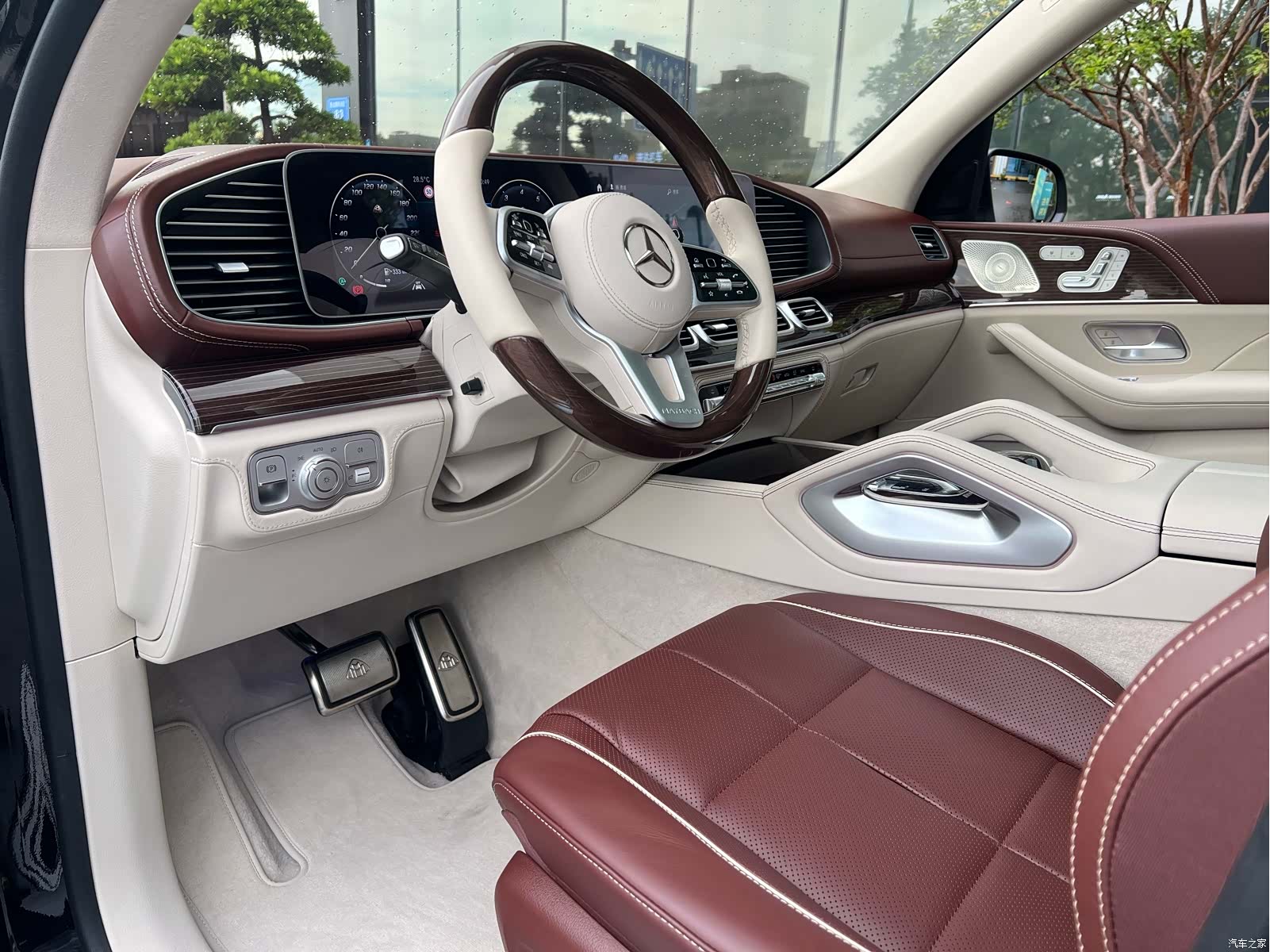 Maybach GLS, 2021 2