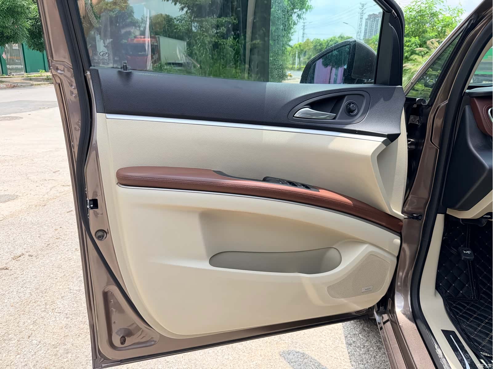 Buick GL8, 2015 11