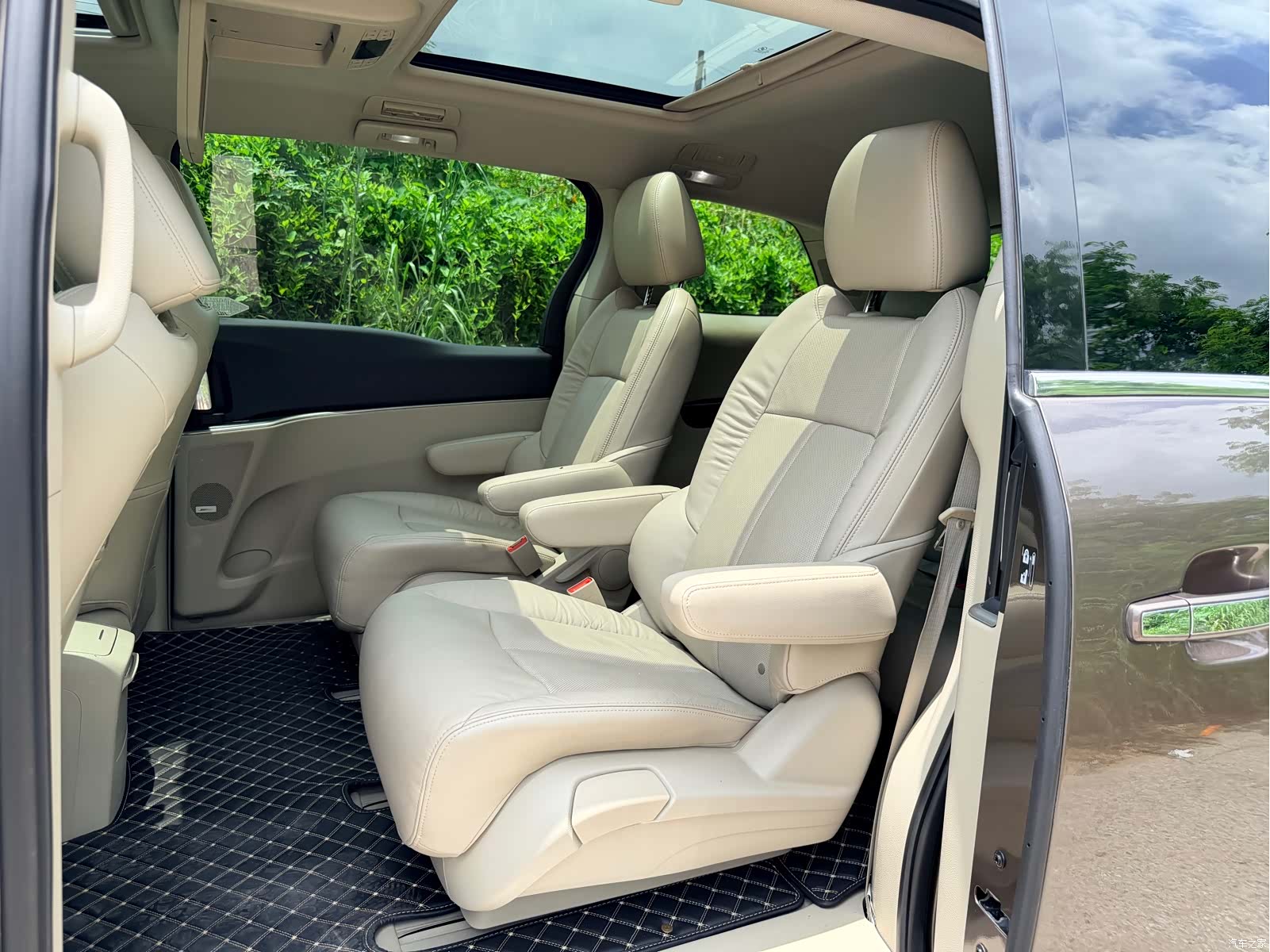 Buick GL8, 2015 12