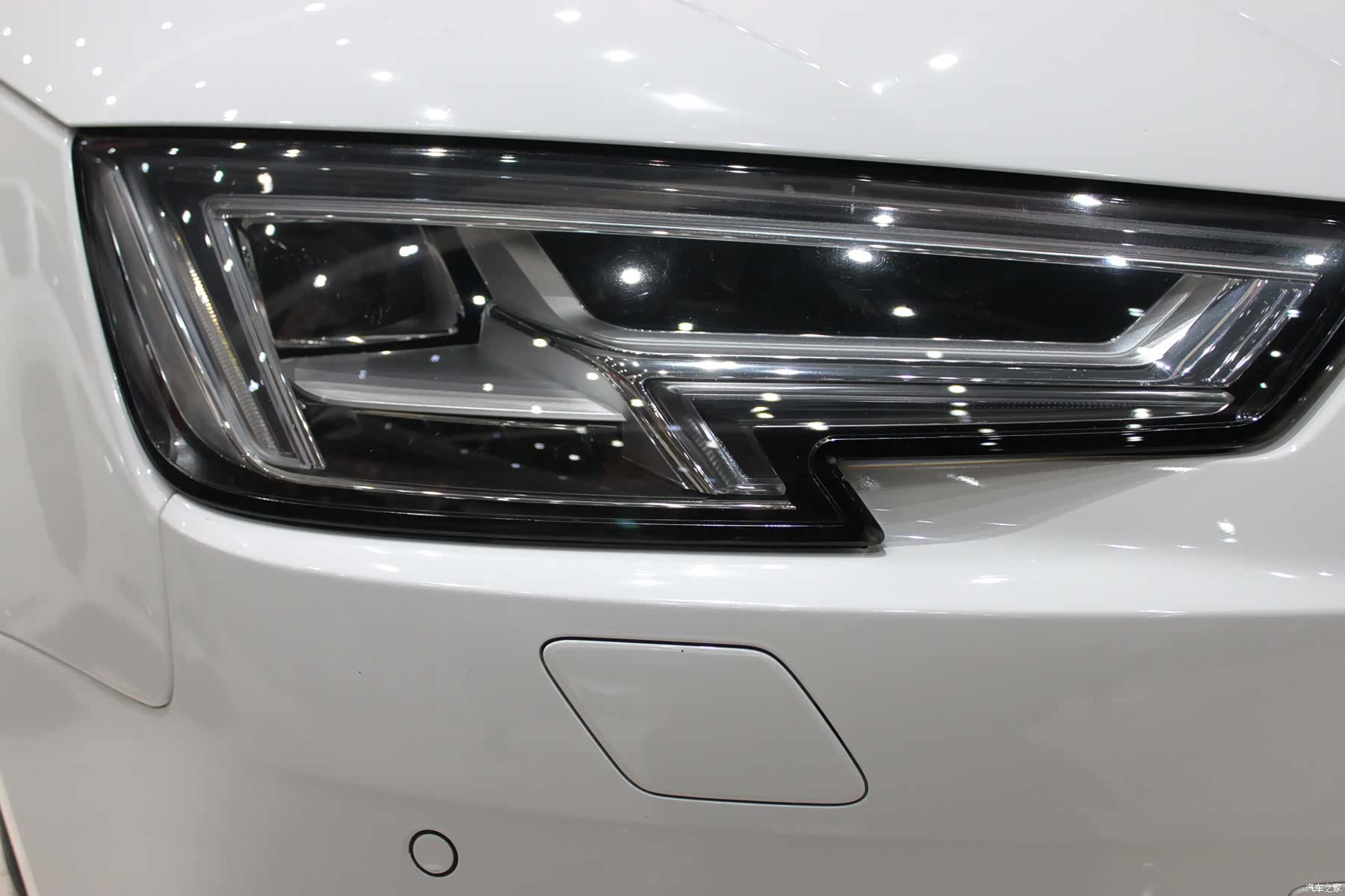 Audi A4L, 2017 7