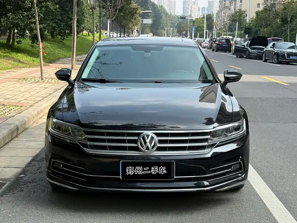 Volkswagen Huiang
