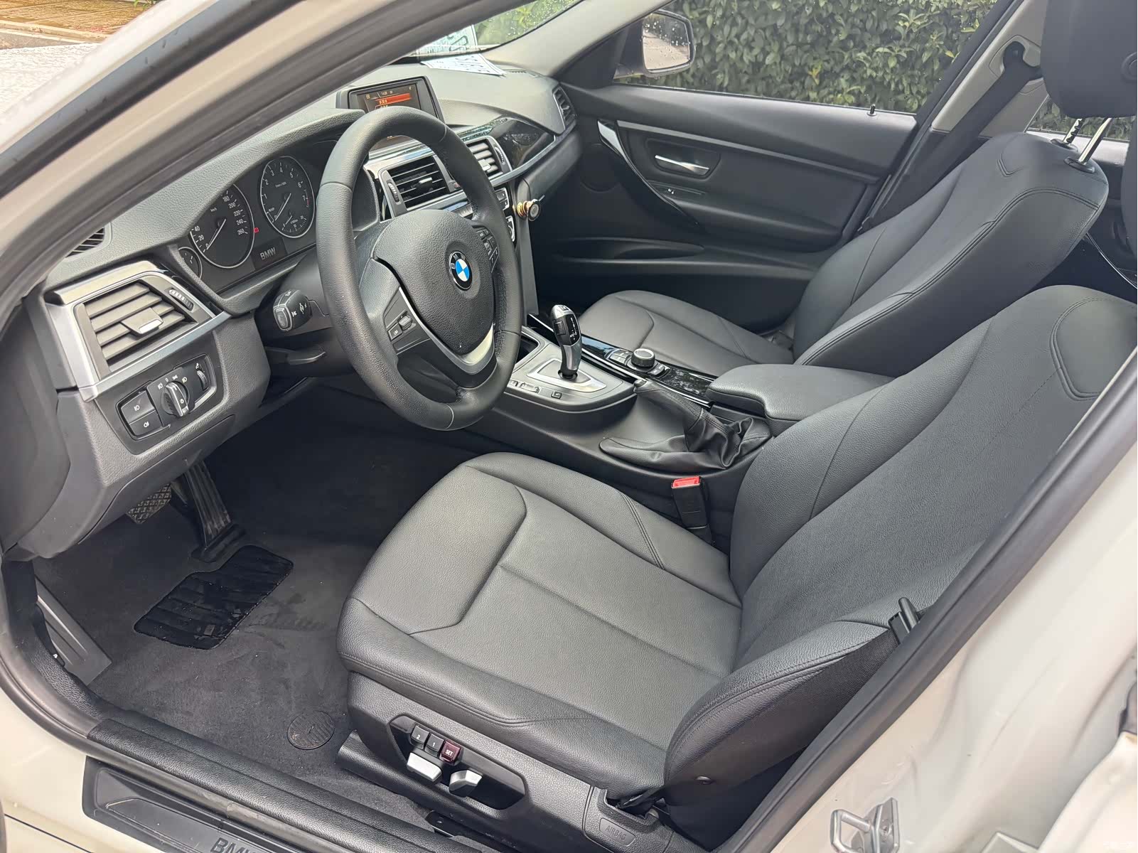 BMW 3 Series, 2017 7