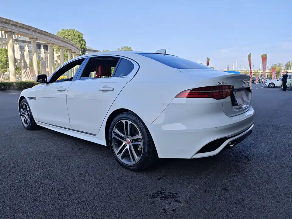 Jaguar XEL
