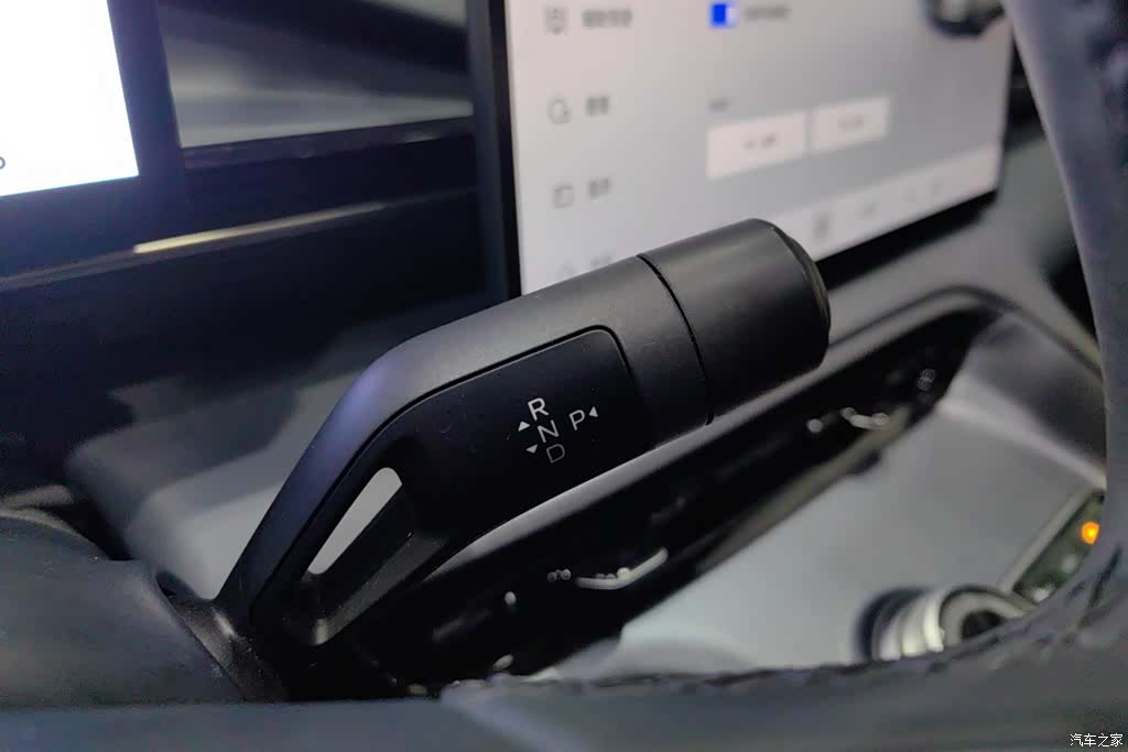Geely Galaxy E5, 2025 16