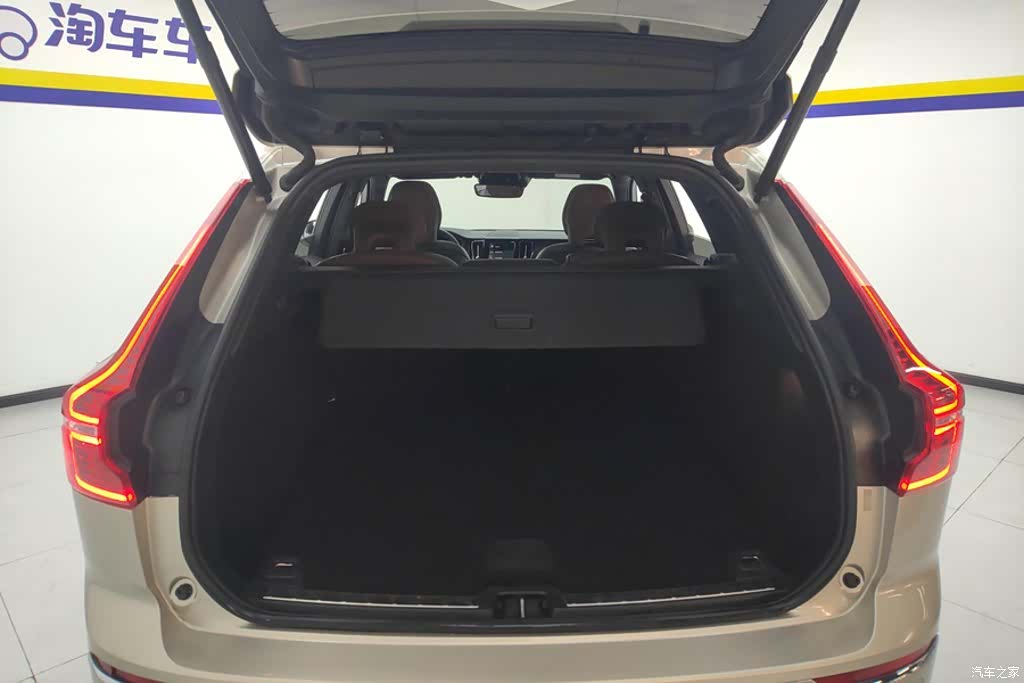 Volvo XC60, 2021 4