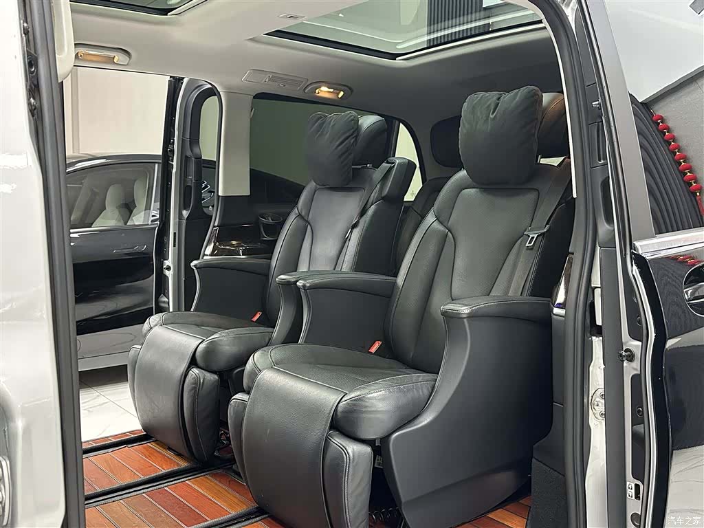 Mercedes-Benz V-Class, 2018 17