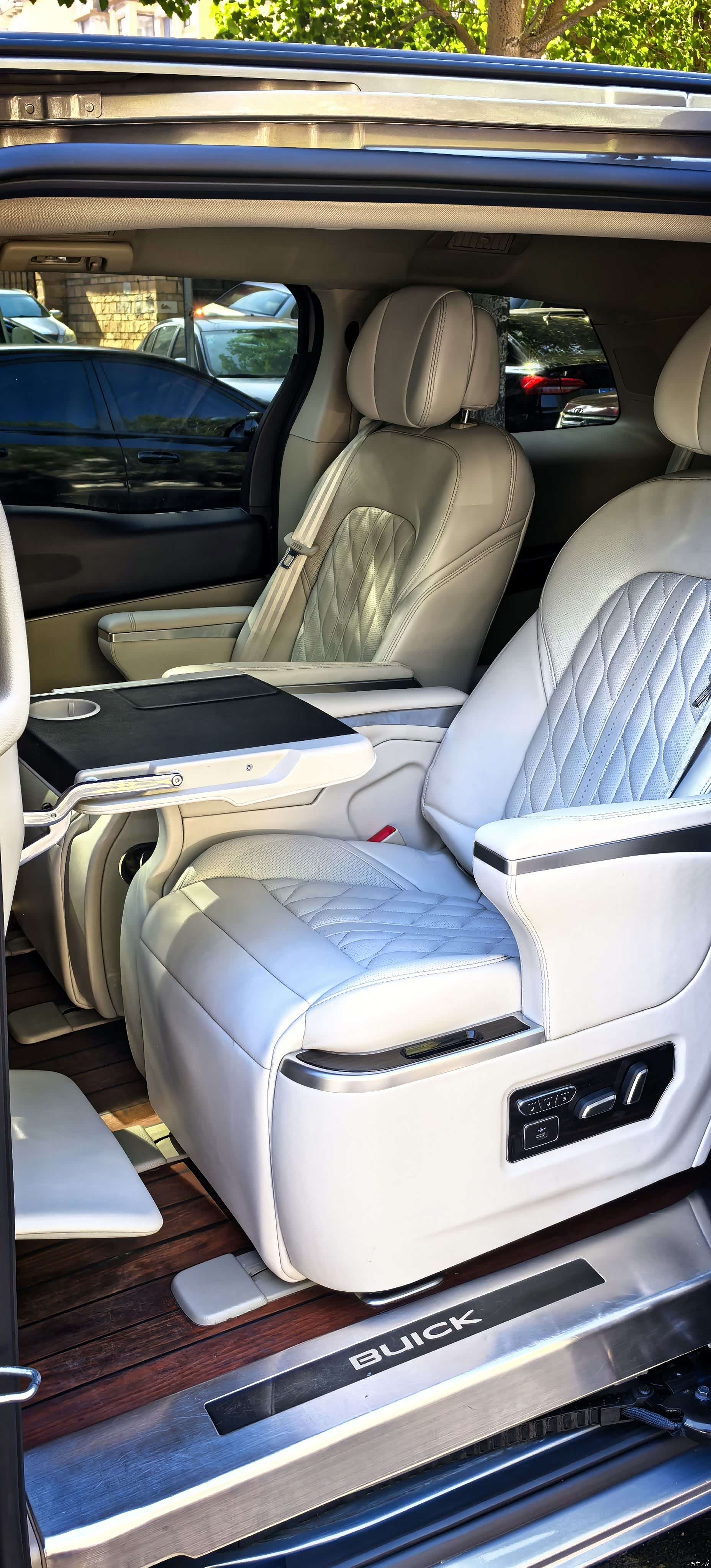 Buick GL8, 2019 8