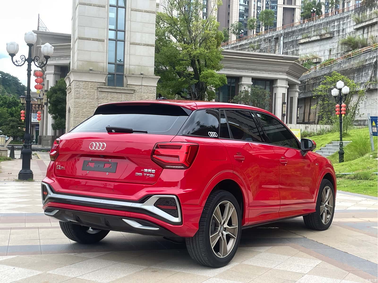 Audi Q2L, 2022 8
