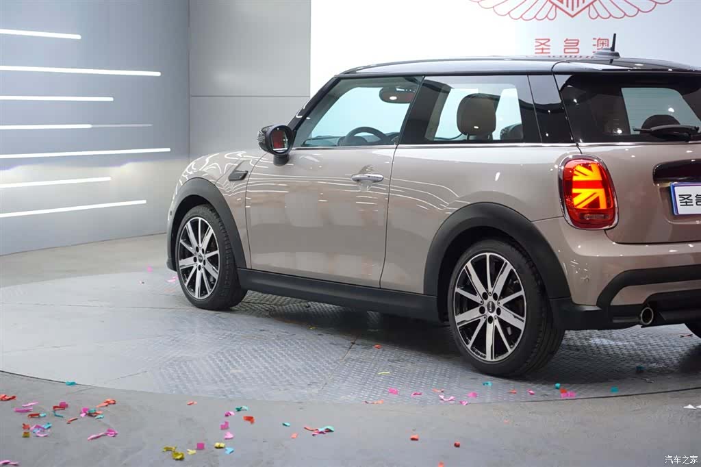 Mini Cooper, 2022 все фото