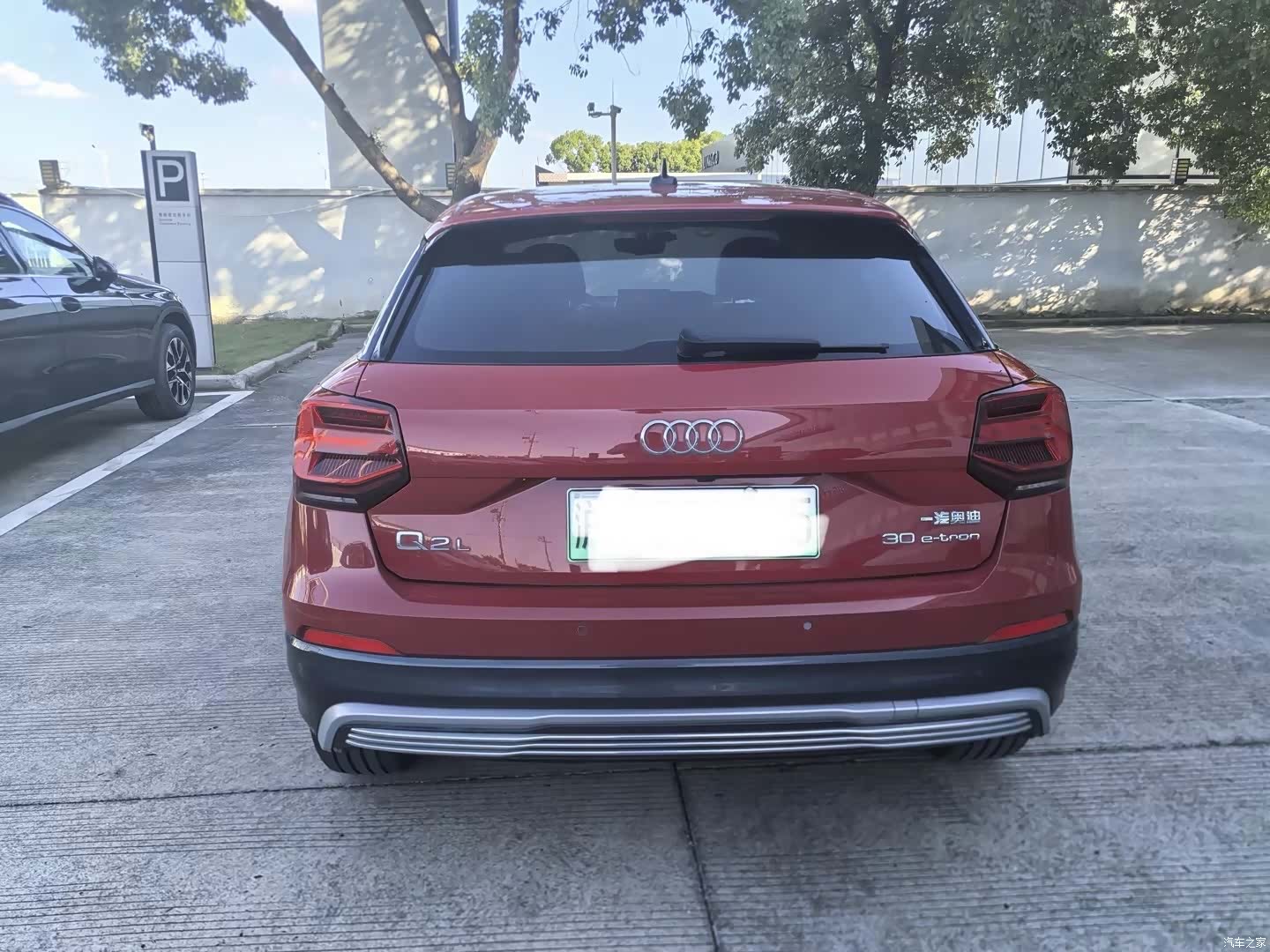 Audi e-tron, 2020 все фото