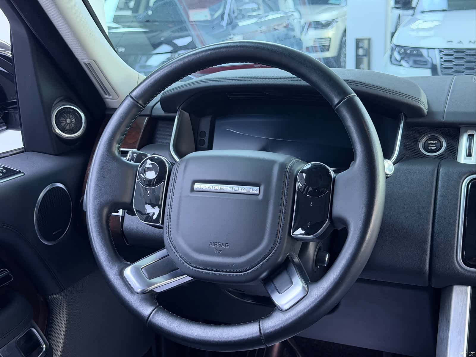 Land Rover Range Rover, 2021 все фото