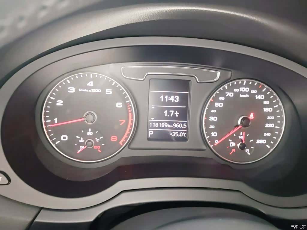 Audi Q3, 2018 12