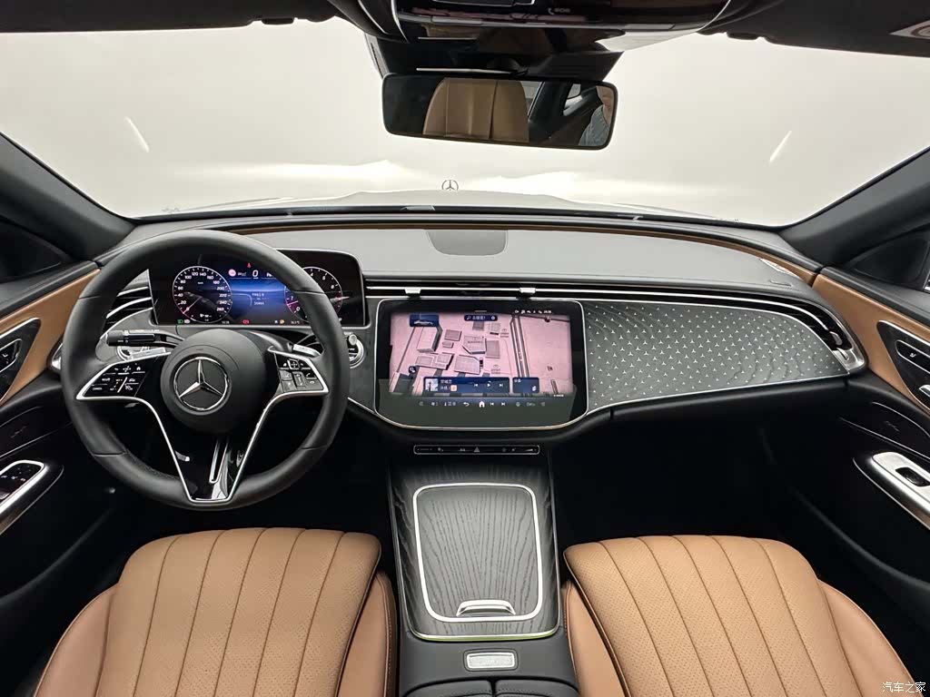 Mercedes-Benz E-Class, 2025 15