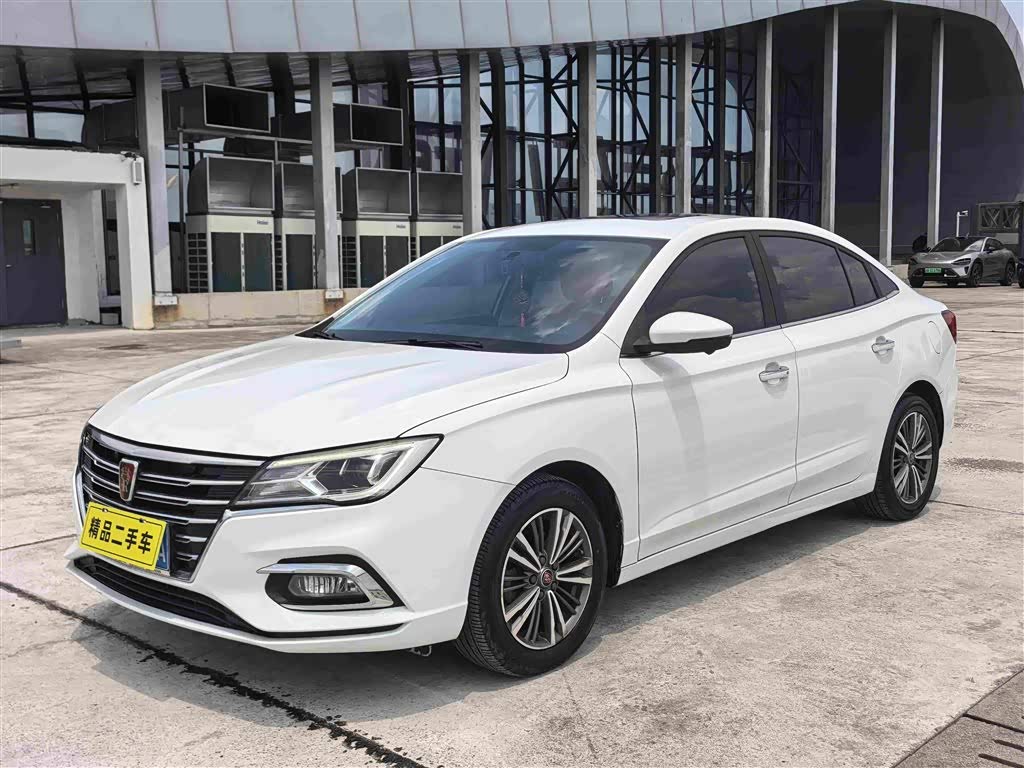 Roewe i5