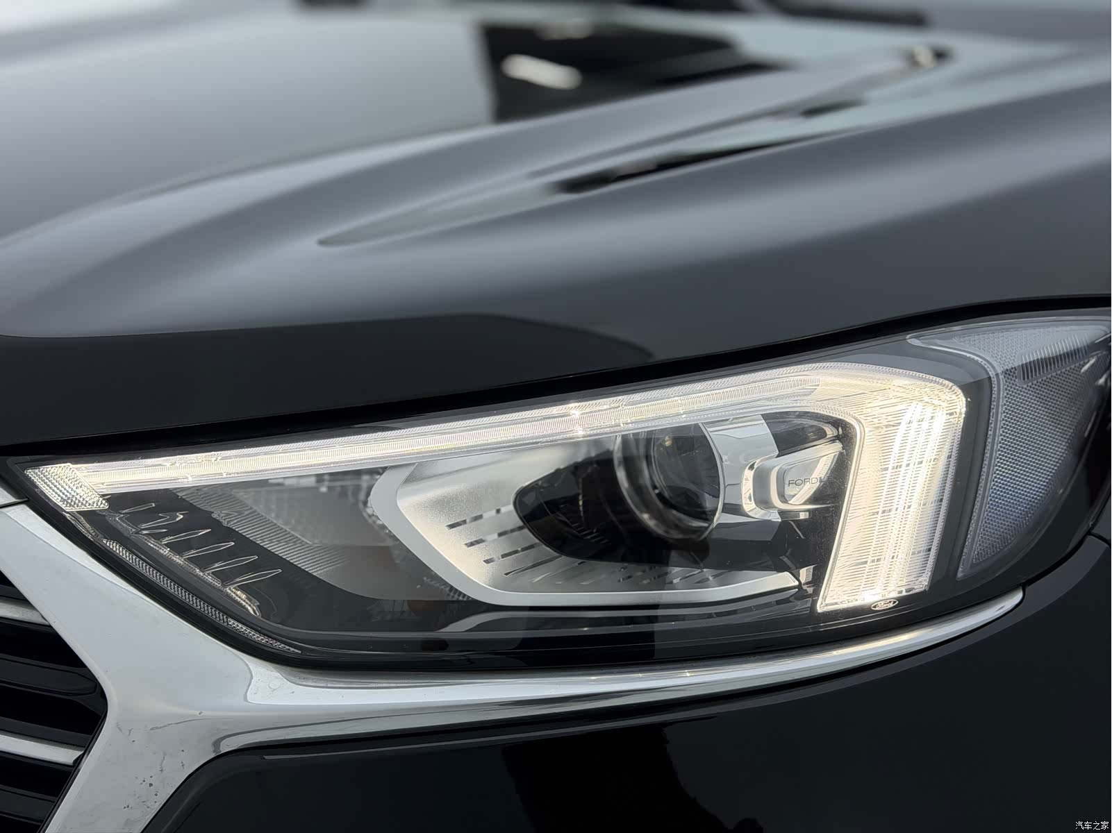 Ford Edge, 2023 25